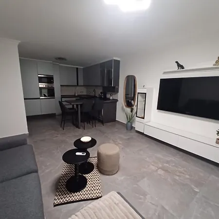 Apartamento Au Coeur De Calvi,a 150 M De La *